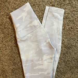 Wunder Under Light Camo